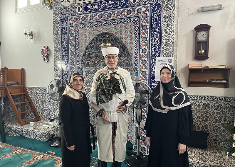 “Karı – kocanın birbirini sevmesi, birbirleriyle geçinmesi gerek…”