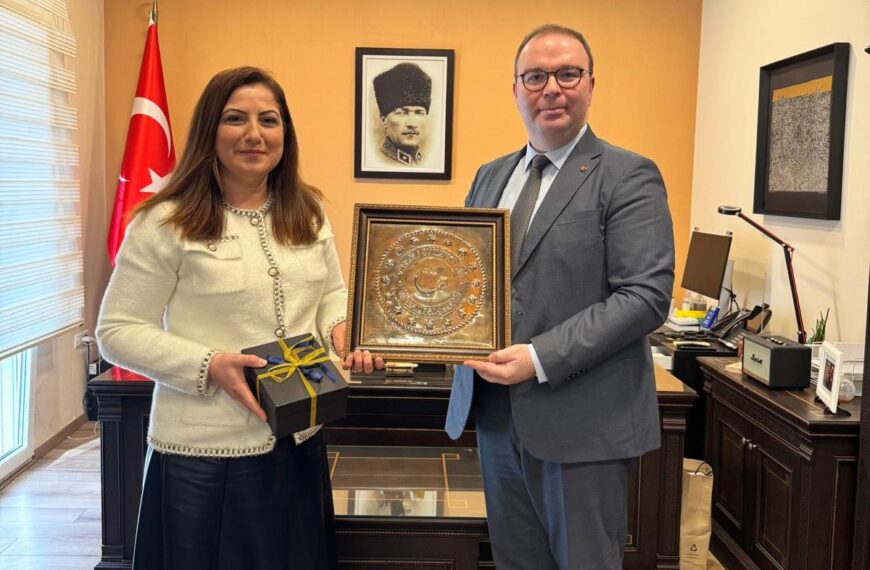 İTB Kadınlar Kolu’ndan Türk Başkonsolos Ünal’a ziyaret