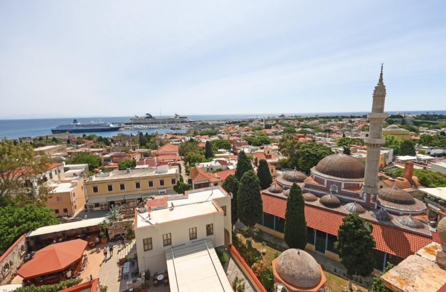 Rodos’taki Osmanlı mirası zamana direniyor