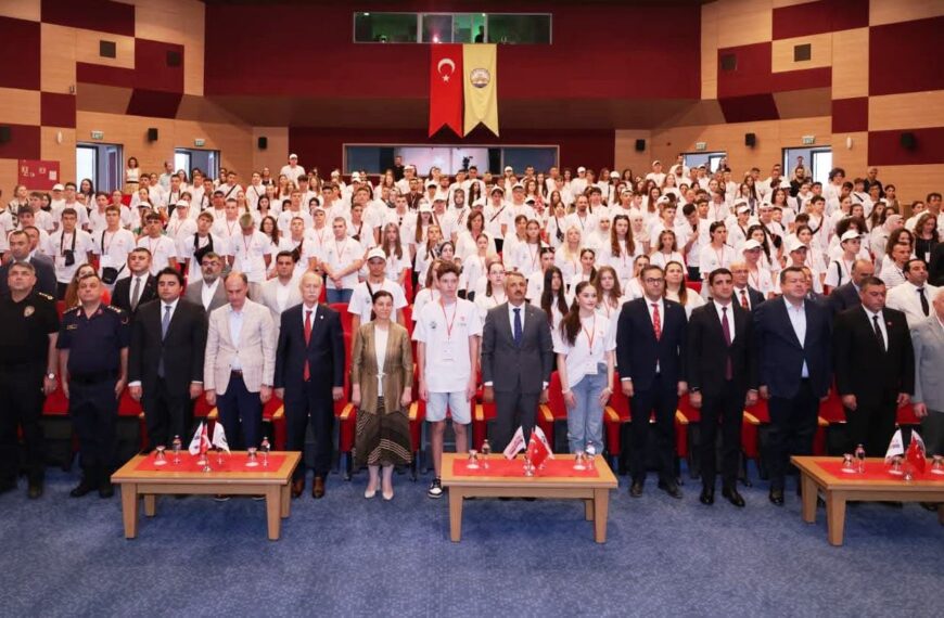 Batı Trakyalı gençler 3. Balkan Gençlik Buluşmaları Yaz Kampında Edirne’de buluştu