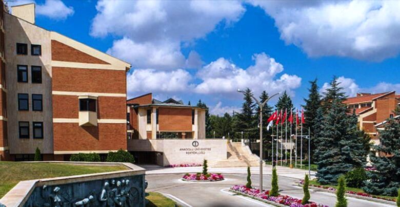 Anadolu Üniversitesi’nden uzaktan eğitim imkânı