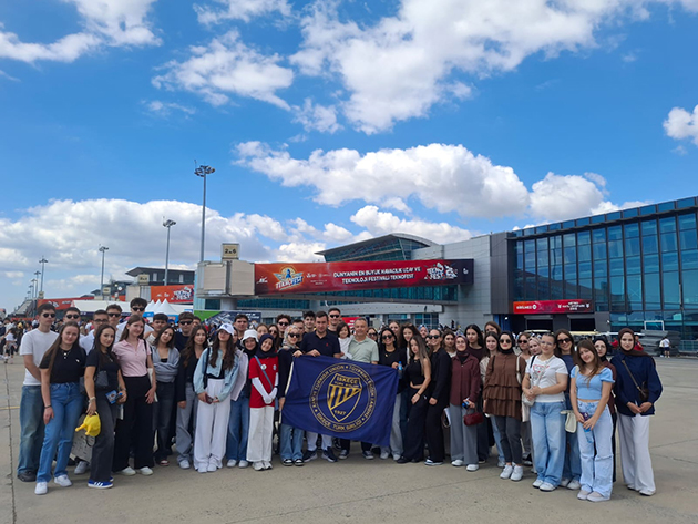İTB Gençlik Kolu’ndan Teknofest ziyareti
