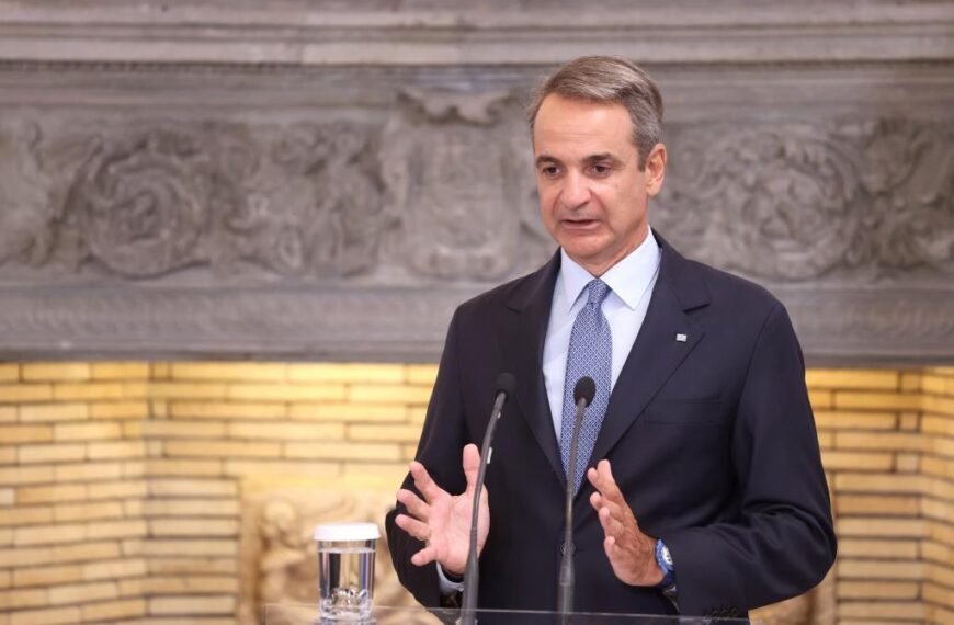 Miçotakis, AB’nin İsrail’e yaptırım uygulamasına karşı çıkıyor!