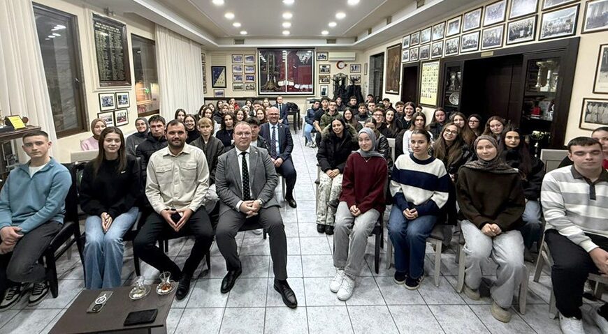 İTB Gençlik Buluşmaları Yeni Döneme Başkonsolos Aykut Ünal’la Başladı