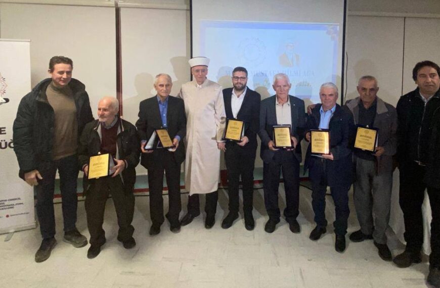 İskeçe’de, vefa gecesi! Toplum Öncüleri, onurlandırıldı…