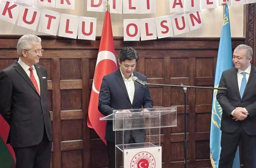Atina’da “Dünya Türk Dili Ailesi Günü” Coşkuyla Kutlandı…