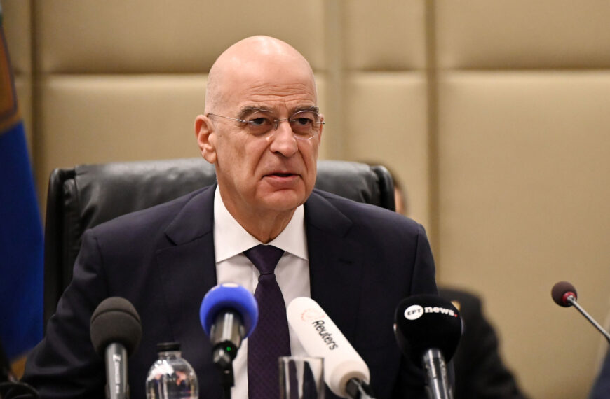 Dendias: 12 mil Yunanistan’ın tek taraflı ve tartışılmaz bir egemenlik hakkı!