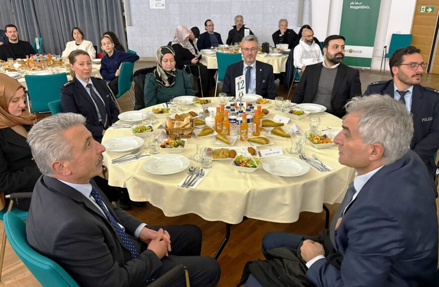 Köln’de Ramazan buluşması…