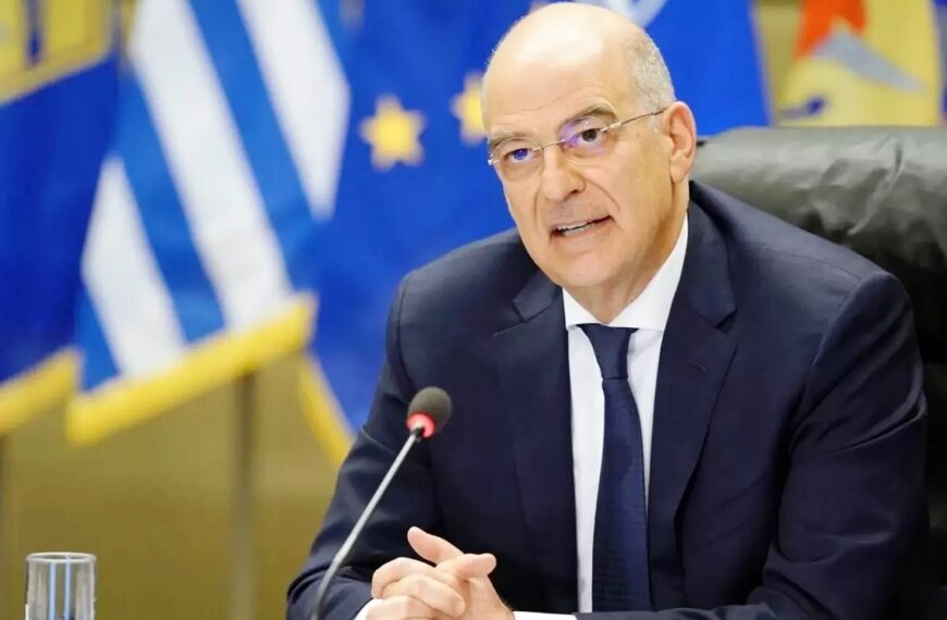 Dendias: “Türkiye son yıllarda çok başarılı…”